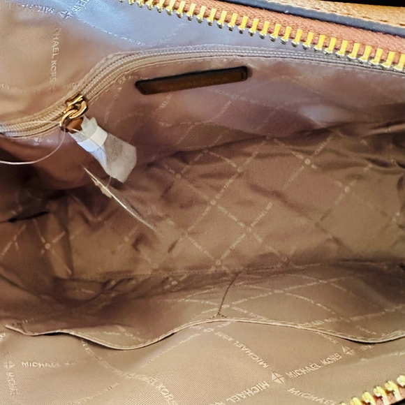 Michael Kors Mercer medium belted leather satchel handbag purse NWT Authentic - Picture 7 of 9